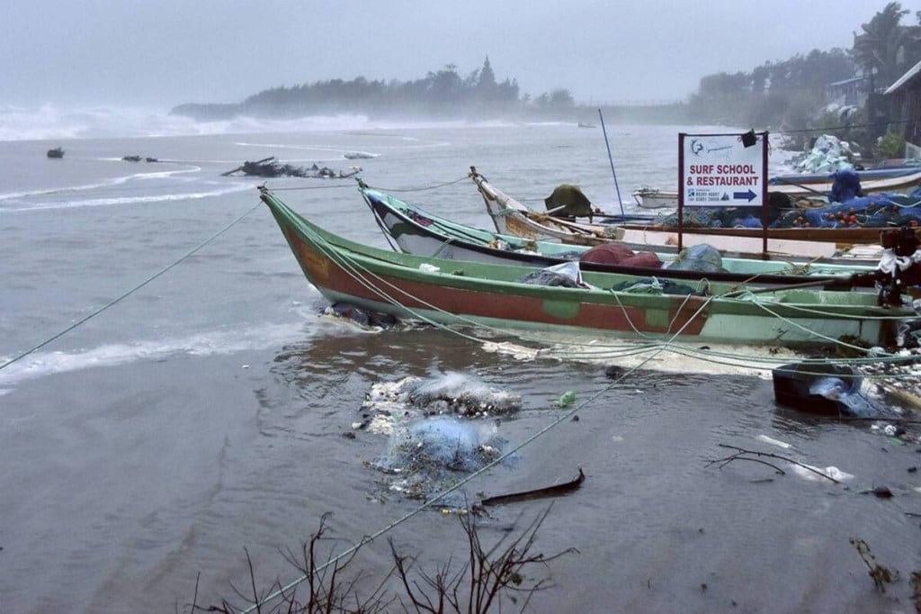 Cyclone in Kerala, Cyclone in Chennai, Cyclone Burevi path, Cyclone live, Cyclone Burevi updates, Cyclone live tracking, Cyclone in India
