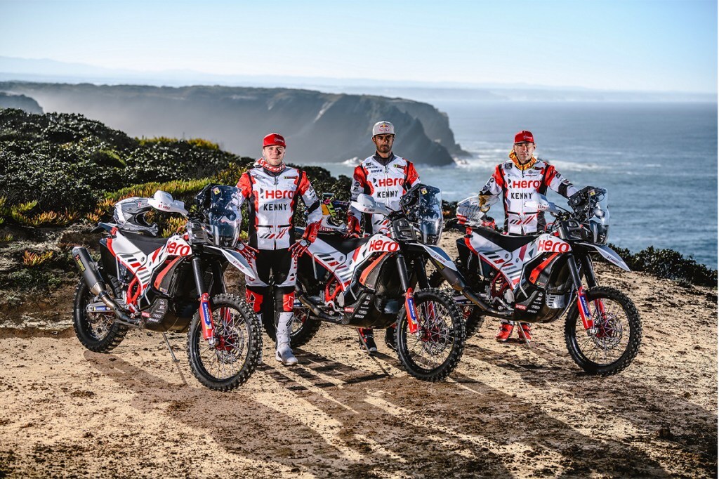 Hero MotoSports Dakar 2021 team with the new Hero 450 Rally bike