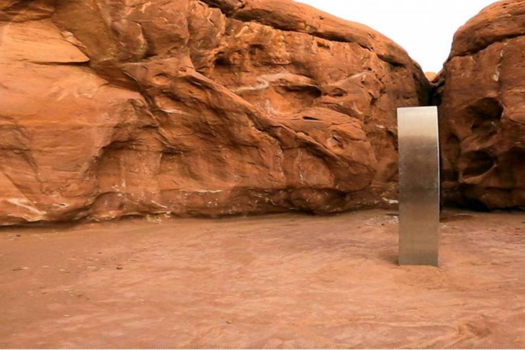 It is being speculated that it is the doing of one John McCraken who was a famous minimalist sculptor and who was also known to be fond of science fiction. (Credit: The Indian Express)