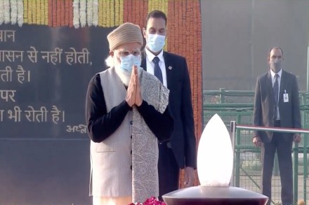 Atal Bihari Bajpayee birth anniversary, Narendra Modi, Ram Nath Kovind, M Venkaiah Naidu, paying tribute to atal bihari vajpayee Atal Bihari Bajpayee birth anniversary, Narendra Modi, Ram Nath Kovind, M Venkaiah Naidu, paying tribute to atal bihari vajpayee