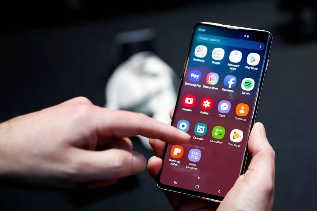 apps that did most business, consumer spending on apps in 2020, grwoth in consumer spending on app, TikTok, Honor of Kings, Apple App Store, Google Play Store