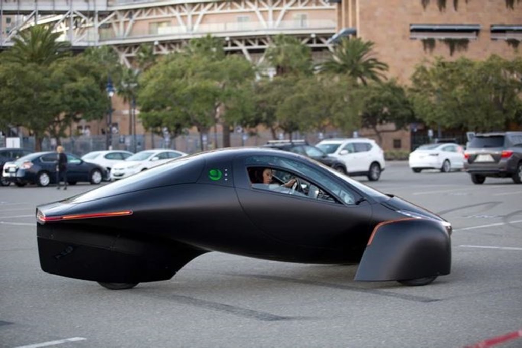 Electric car that does not need charging: Aptera EV claims 1,600-km total range! Launch in 2021