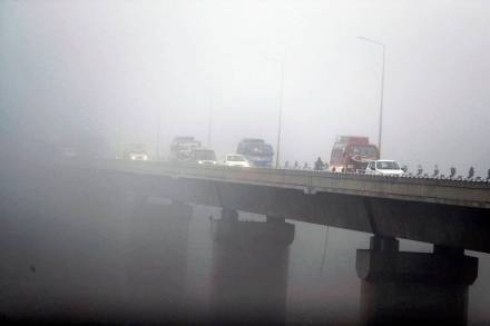 cold wave fog Weather update Bitter cold persists in north India, light snowfall likely in Kashmir over weekend