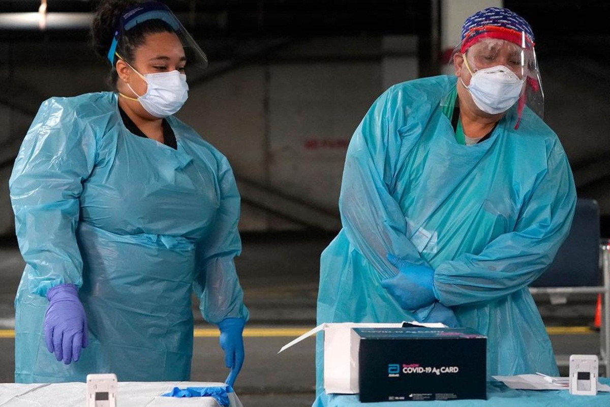 Health officials are urging people to remain vigilant until a vaccine becomes widely available, which is not expected to happen for at least a few months. (Photo source: AP) Health officials are urging people to remain vigilant until a vaccine becomes widely available, which is not expected to happen for at least a few months. (Photo source: AP)