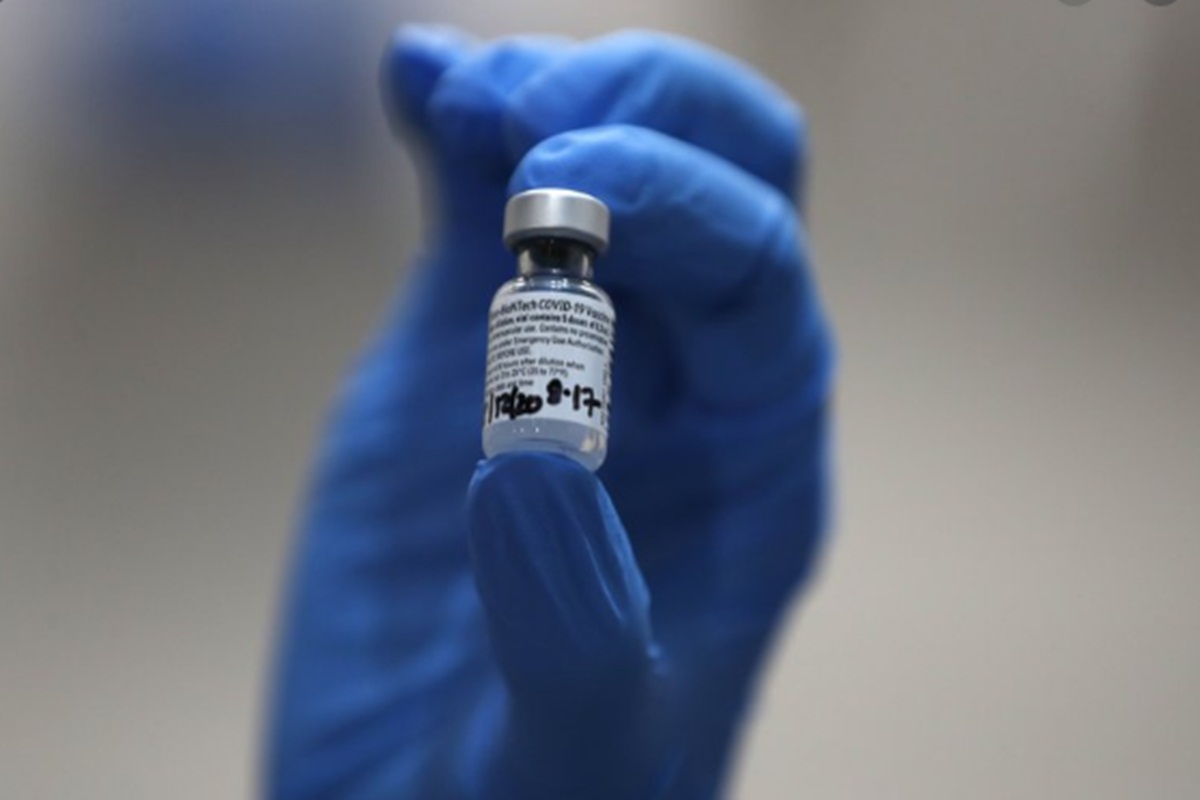 The comments came as Dr. June Raine, head of the MHRA, told a Parliamentary committee that regulators had received reports of two allergic reactions from the vaccine. (Photo source: AP) The comments came as Dr. June Raine, head of the MHRA, told a Parliamentary committee that regulators had received reports of two allergic reactions from the vaccine. (Photo source: AP)