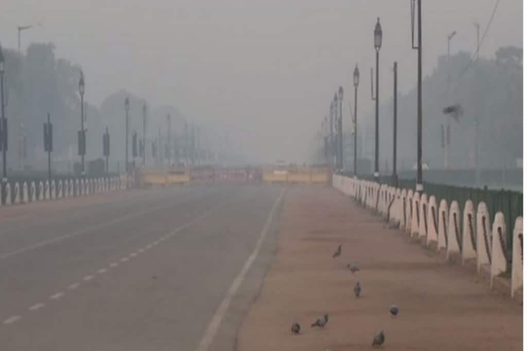 Kuldeep Srivastava, the head of the regional forecasting centre of the India Meteorological Department said, the air was fouler this November as there was lesser precipitation as compared to last year.