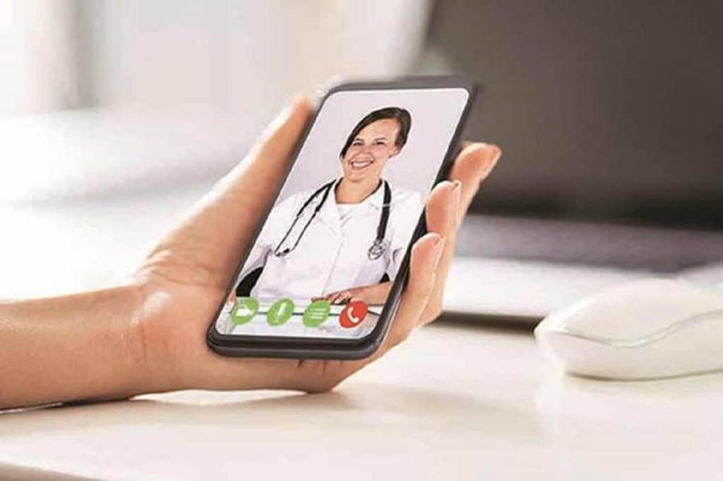 The 2018 budget aimed for 10 crore ‘Below Poverty Line’ (BPL) families to be covered under these schemes, and many received medical relief during the pandemic. (Representative image)