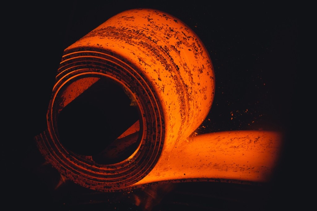 jsw steel, tata steel, steelmakers profits, coking coal