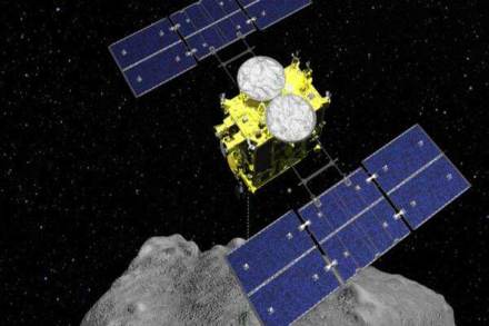 The spacecraft left the asteroid Ryugu, about 300 million kilometers away, a year ago. (Photo source: IE) The spacecraft left the asteroid Ryugu, about 300 million kilometers away, a year ago. (Photo source: IE)