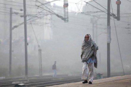 Srinagar, the summer capital of Jammu and Kashmir, recorded a low of minus 6.2 degrees Celsius, slightly up from the previous night's minus 6.6 degrees Celsius. (Reuters) Srinagar, the summer capital of Jammu and Kashmir, recorded a low of minus 6.2 degrees Celsius, slightly up from the previous night's minus 6.6 degrees Celsius. (Reuters)