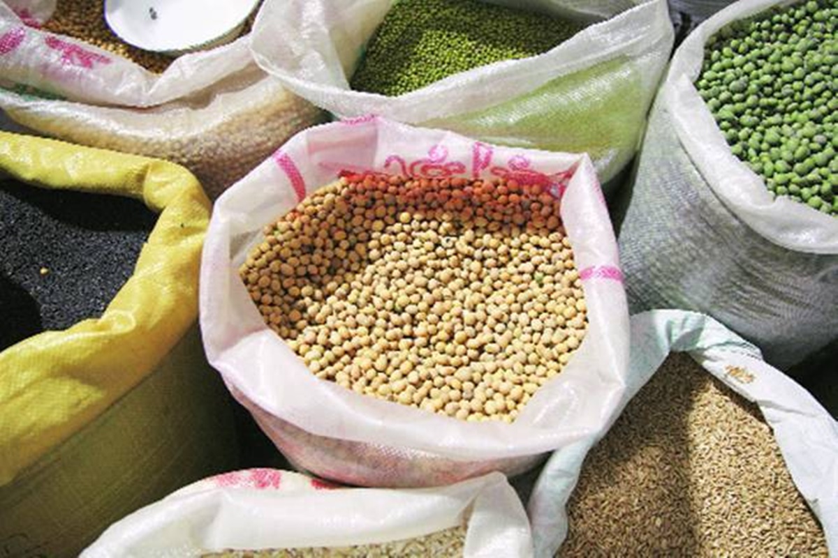 The Nafed is learnt to have given these states a target of nearly 15 lakh tonne. The Nafed is learnt to have given these states a target of nearly 15 lakh tonne.