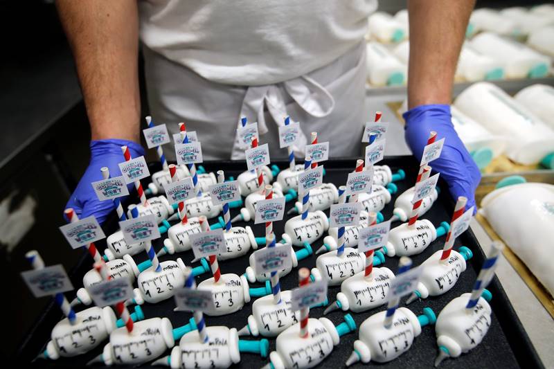 coronavirus vaccine, covid-19 vaccine, coronavirus vaccine update, german bakery, syringe cakes, coronavirus vaccine drive, Covid-19, syringe-shaped cakes