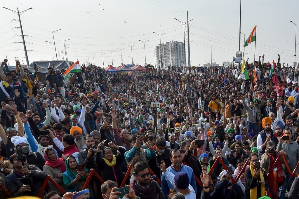 The farmers are angry, the protests have spread to other parts of the country, and the farmers of Punjab, Haryana and Uttar Pradesh are deeply hurt by what they believe to be the machinations of the central government and the BJP. The farmers are angry, the protests have spread to other parts of the country, and the farmers of Punjab, Haryana and Uttar Pradesh are deeply hurt by what they believe to be the machinations of the central government and the BJP.