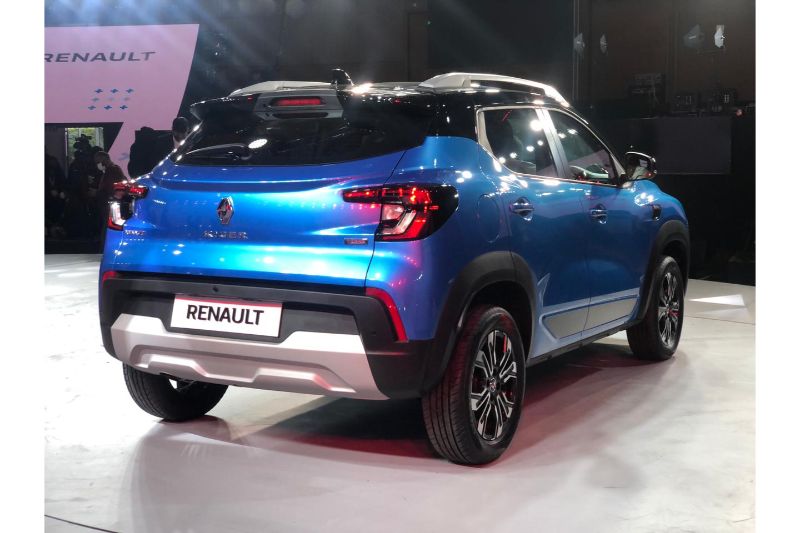 Renault has given the Kiger an aggressive and bold styling. It follows Renault’s global design language for its SUVs. From the rear, the Kiger looks like a more mature and bigger version of the Kwid. The Kiger uses the same CMF-A+ platform that underpins the Triber as well as the Nissan Magnite.
