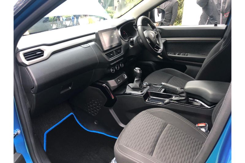The interior of the Renault Kiger is brand new and borrows only slightly from the Magnite. Although it features the same touchscreen infotainment system as the Magnite, it also comes with a digital driver’s instrument cluster. Renault boasts best-in-class cabin shoulder room in the Kiger. The Kiger will offer wireless charging along with wireless Apple CarPlay, Android Auto Connectivity in addition to connected car technology.