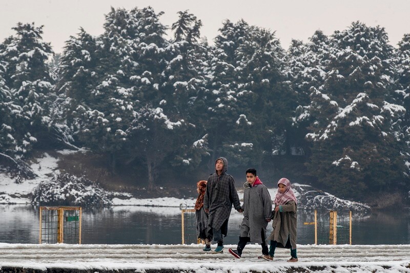 Kashmir temperature, Kashmir weather, Kashmir temperature today, Kashmir tourism, Kashmir snowfall, Kashmir snowfall images, Kashmir snowfall today, Kashmir snowfall pics, Kashmir snowfall places