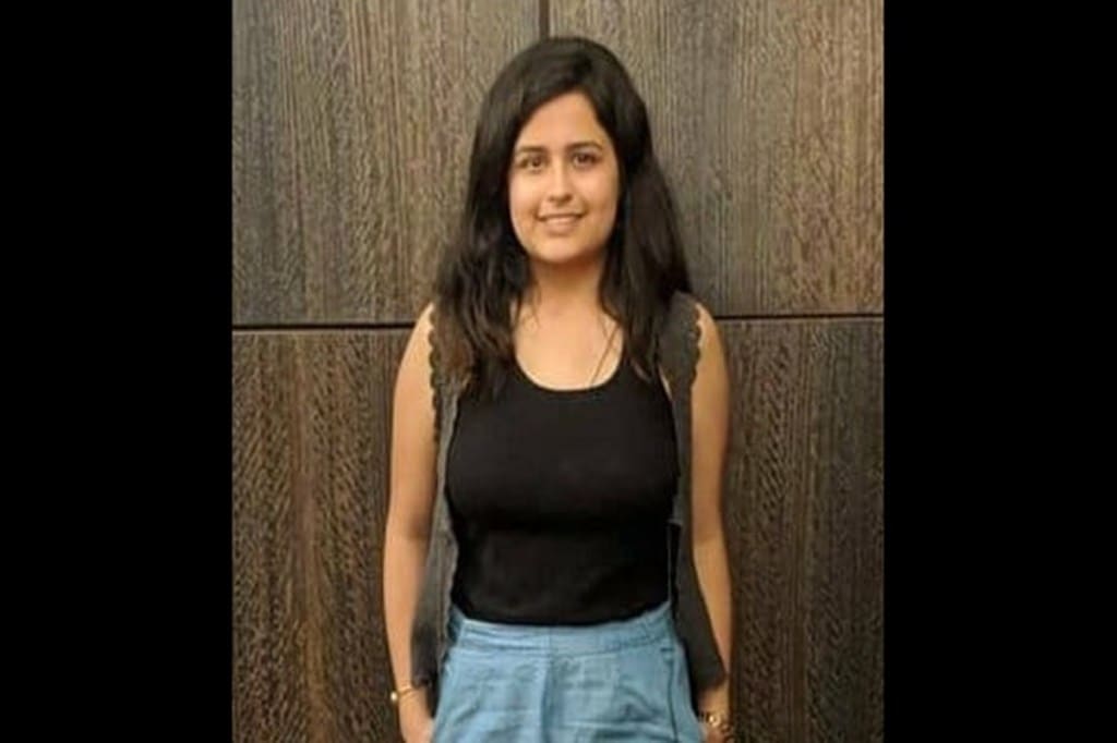 A Bain & Company report states that small sellers make up 85% of all social commerce players