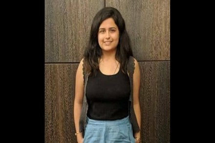 A Bain & Company report states that small sellers make up 85% of all social commerce players