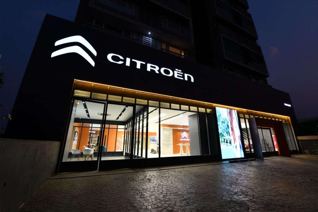 Citroen opens first dealership in Ahmedabad: C5 Aircross SUV India unveil on Feb 1