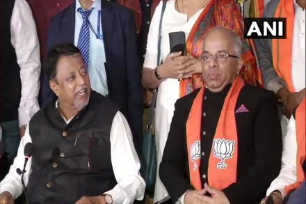 Ranjan Banerjee, senior Vice-President of Aditya Birla Group, today joined BJP in Kolkata
Ranjan Banerjee, senior Vice-President of Aditya Birla Group, today joined BJP in Kolkata