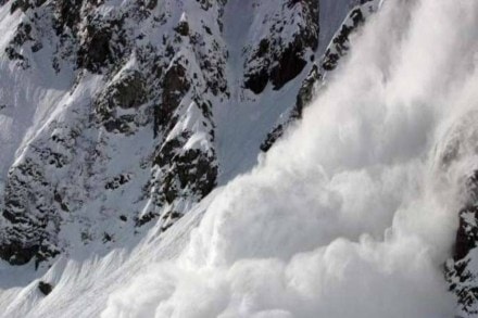 switzerland high risk of avalanche