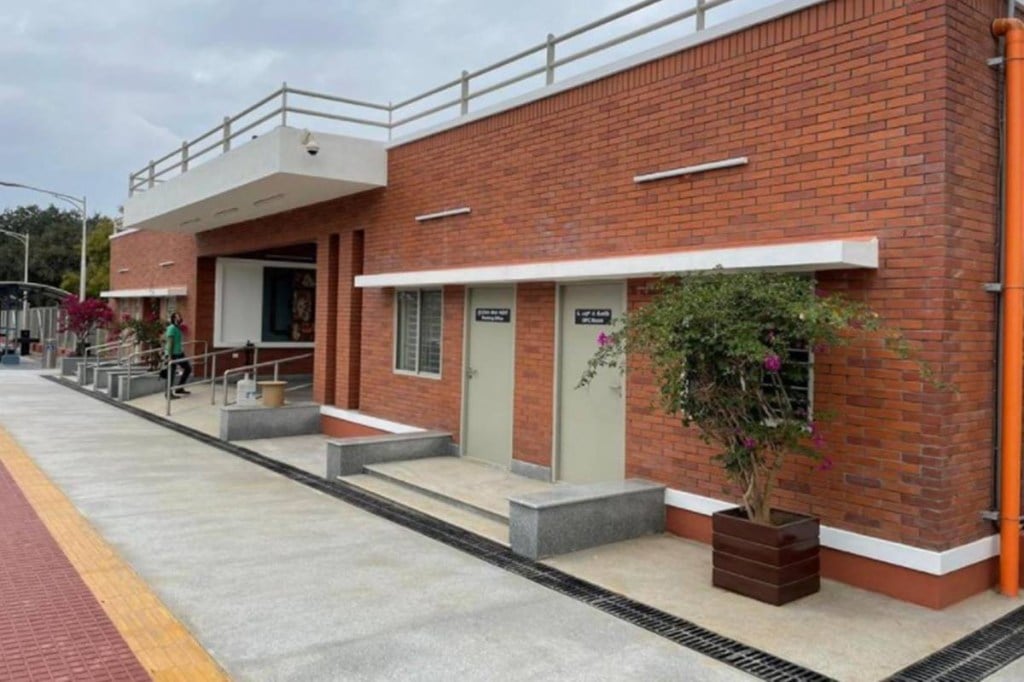 halt station, Bengaluru Airport station