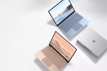 Surface Laptop Go, Microsoft