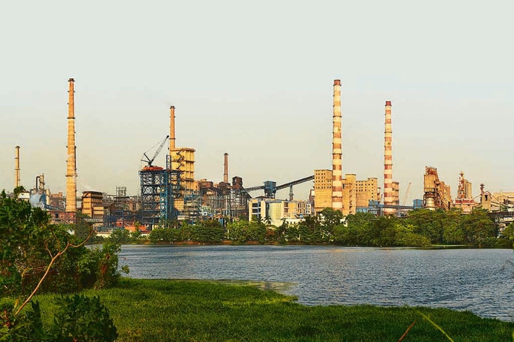 We upgrade FY22 Ebitda by 9% and EPS by 18% on higher steel prices, but broadly retain our FY23 estimates.
