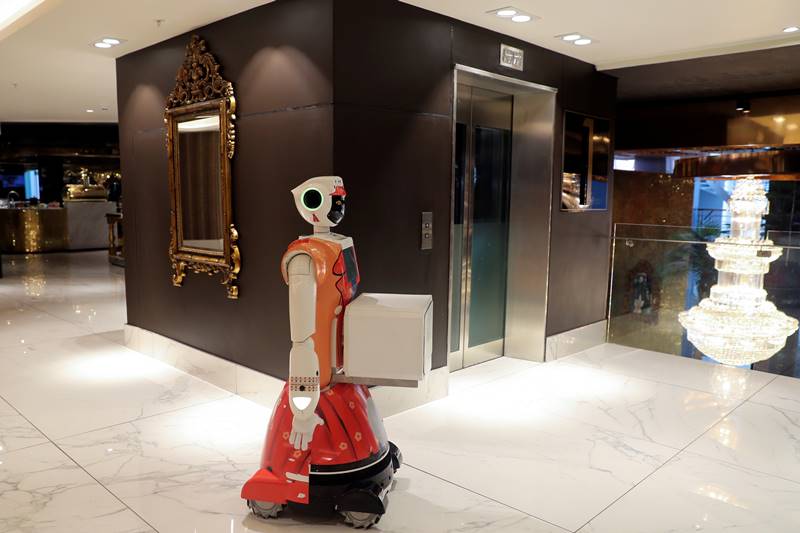 coronavirus, coronavirus pandemic, coronavirus in south africa, covid-19, south africa, Johannesburg, robot, robot in hotel, Hotel Sky, Johannesburg hotels