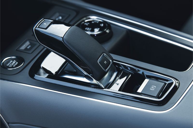 As standard, the C5 Aircross will be offered only with an 8-speed automatic transmission. Additionally, it will also come equipped with an electric parking brake, front & rear parking sensors and reversing camera.