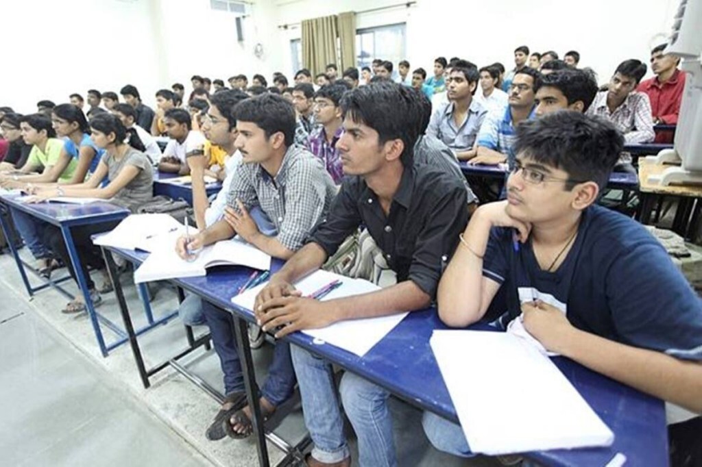 up government, fre coaching class, coaching for competetive exam in up, jee, cds, upsc, neet free coaching in up, yogi adityanath, Basant Panchami
