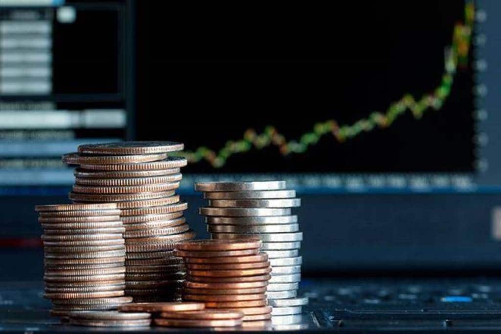Overnight, Wall Street hit a new high after chairman Jerome Powell said the Fed sees no sign inflation might rise out of control.