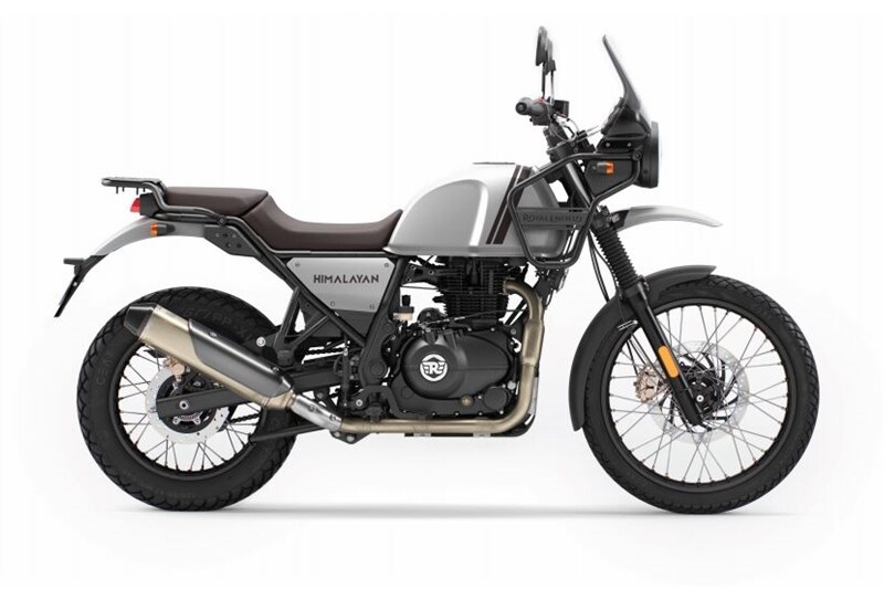 The newest version of the Royal Enfield Himalayan is here and as it has been with every generation, the 2021 model should be the best of what the second-most affordable ADV has to offer. There are several changes on the new motorcycle, from tweaks to the luggage rack, addition of new colours and the Tripper. In line with its long-distance tourer characteristic, the luggage racks are now sturdier than before.