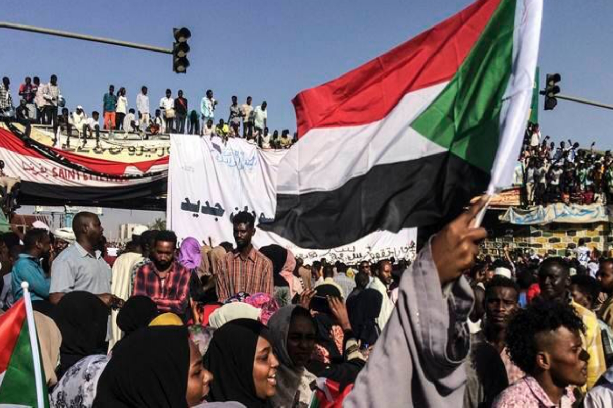 Sudan currency, sudan economy, international financial institutions, transitional government, Omar-al-Bashir, Sudan econimic woes Sudan currency, sudan economy, international financial institutions, transitional government, Omar-al-Bashir, Sudan econimic woes