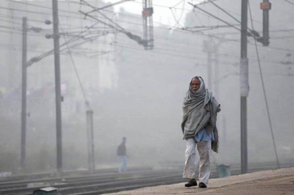 delhi weather, delhi temperature, delhi winters, retreting winters in delhi, north indian rise in minimum temeperature , warmer February in North India, west disturbances, easterly winds , mixed weather in Central India