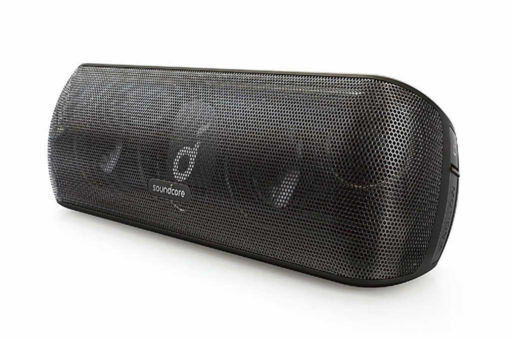 The Motion Plus ultra-wide frequency range stretches from 50Hz to 40kHz and is paired with advanced DSP and amplifiers to ensure the minutest details of the song, preserving the accuracy of highs, mids and lows.