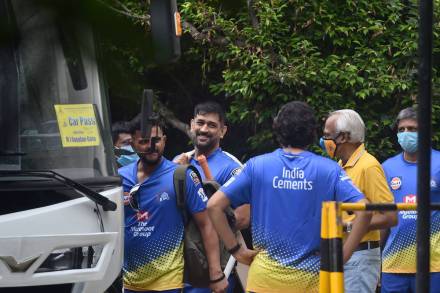 Dhoni is back! CSK players led by MSD hit nets ahead of IPL 2021