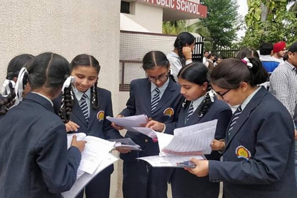 Punjab education department, Punjab school, Punjab board eaxsm, Punjab tecahers waking up studenst for board exam, Punjab news, Punjab District Education Officer, Mission Sat Pratishat