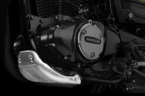  Protective skid plate for the engine 