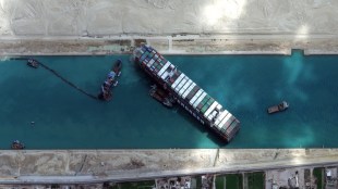 Suez Crisis latest news Suez Canal Egypt evergreen container ship Ever Given Suez Canal Block