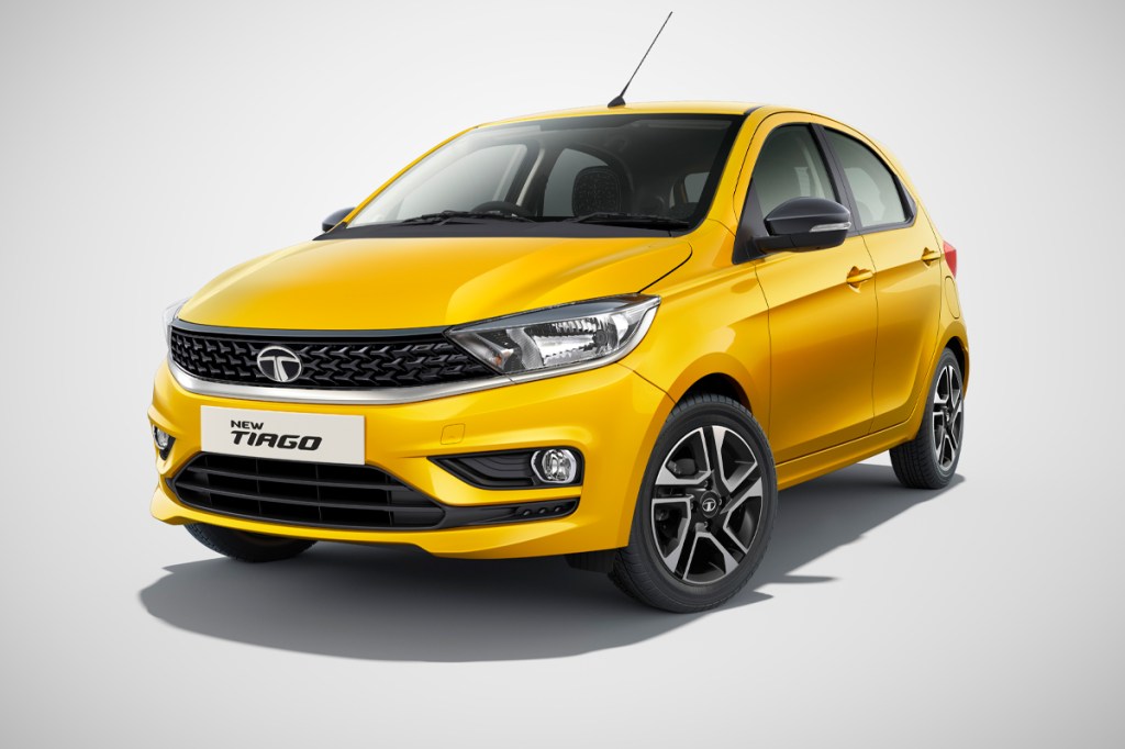 Tata Tiago now gets XTA variant: Automatic version priced at Rs 6 lakh