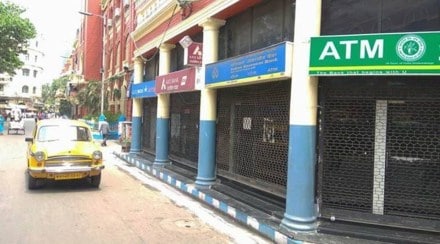 banks closed, bank holidays, holi, good friday
