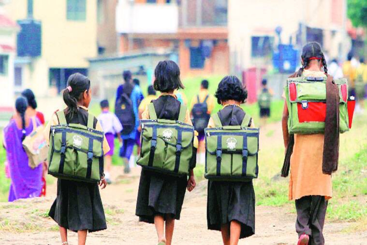 education, education news, new academic sesskion in delhi school, resuming of delhi schools, delhi schools class KG to VIII, virtual learning for Delhi schools,, Delhi school offline exams
