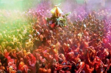 This year, Holi falls on Monday, March 29. (File image: PTI)