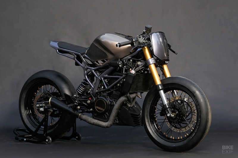 “The design started as a wireframe model using welding wires, and when the design and proportions were finalised, we made the new subframe using mild steel pipe,” founder Vijay Singh. “We didn’t use the stock mounting points—instead, we used a CNC machine to make new ones.” (Source: Bikeexif)