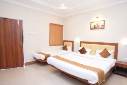 retiring rooms, IRCTC