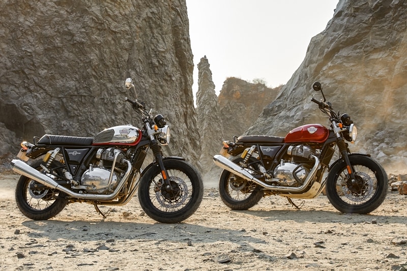 Royal Enfield has introduced a host of new offerings via MiY for the Interceptor 650. Two new seat options – a standard touring dual seat and touring seat with ribbed styled stitching and cowl finish have been introduced for the Interceptor 650. Other offerings include engine guards and sump guards available in various finishes, touring mirrors, tall and short tinted flyscreens, fork gaiters and more.