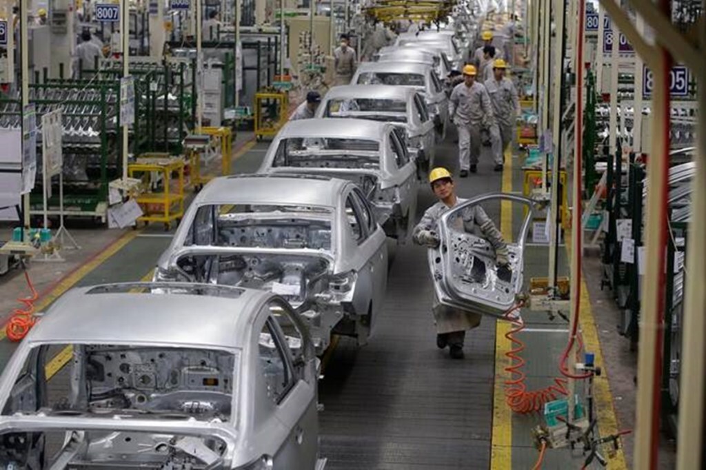 Auto sector hiring to pick up pace with EV push; 1L jobs seen in a year