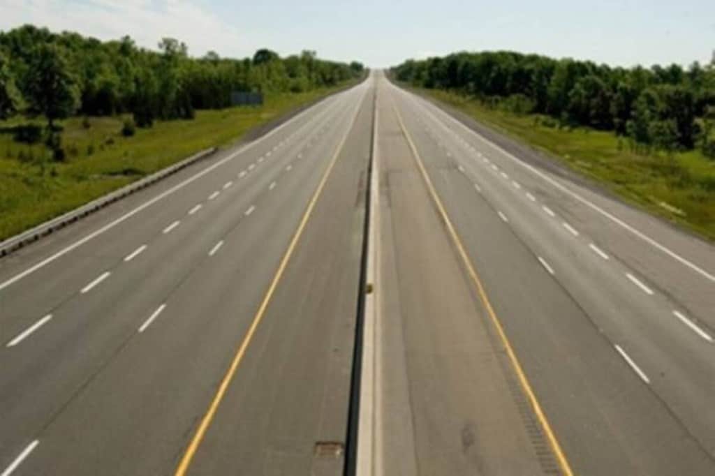 At the end of March 2021, projects worth Rs 9,22,404 crore are ongoing on a length of 64,010 km.