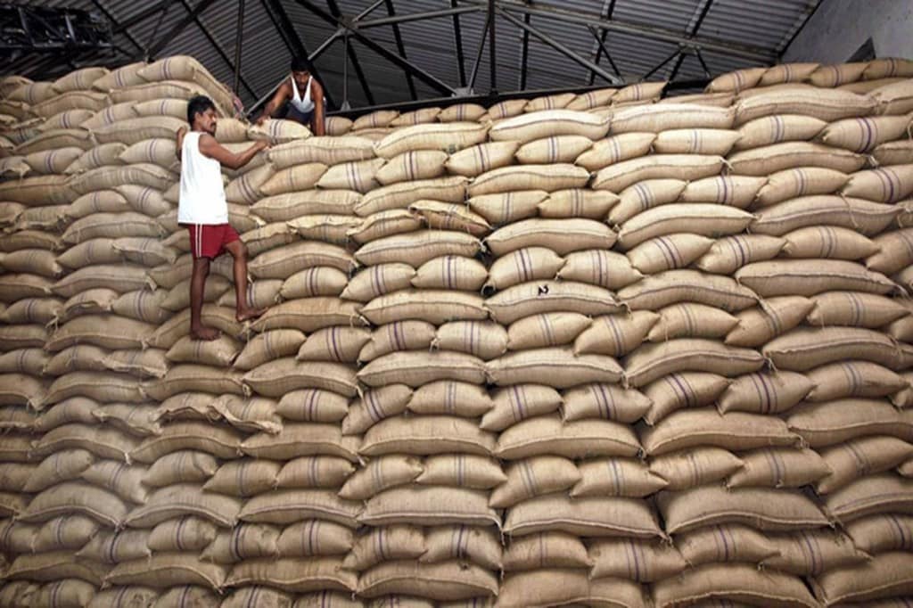 The Centre has constituted a high-level committee to look into a recommendation made by the Niti Aayog to implement a model of staggered payments to sugarcane growers and has asked state governments to submit their suggestions on this issue.